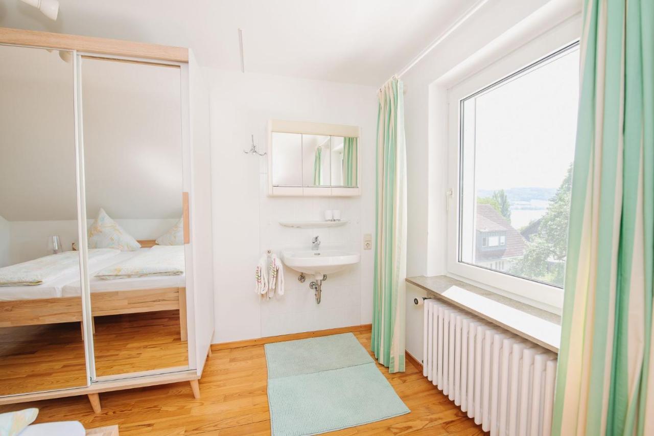 Ferienwohnung Menzer Am See Ohningen Exterior photo